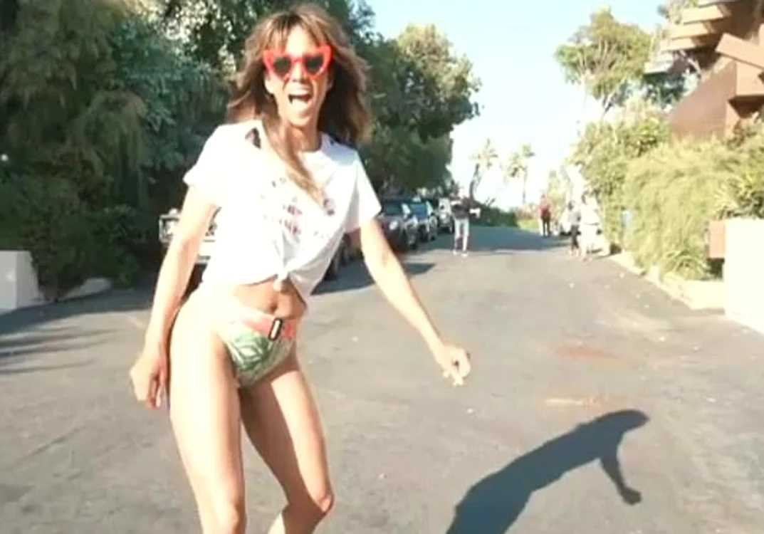 
    Halle Berry, neschimbată în prezent. Așa arăta în urmă cu 20 de aniFoto: Instagram  