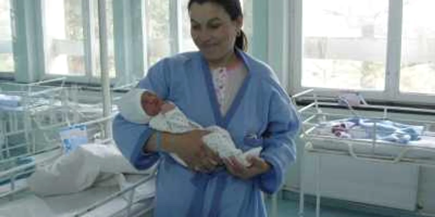 Şase băieţi au venit pe lume la Maternitatea Bacău în noaptea de Înviere