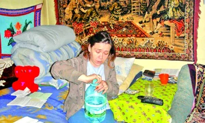 Femeia a fost debran  şată de la reţeaua de apă pentru că nu a  putut achita factura „astronomică“ jpeg