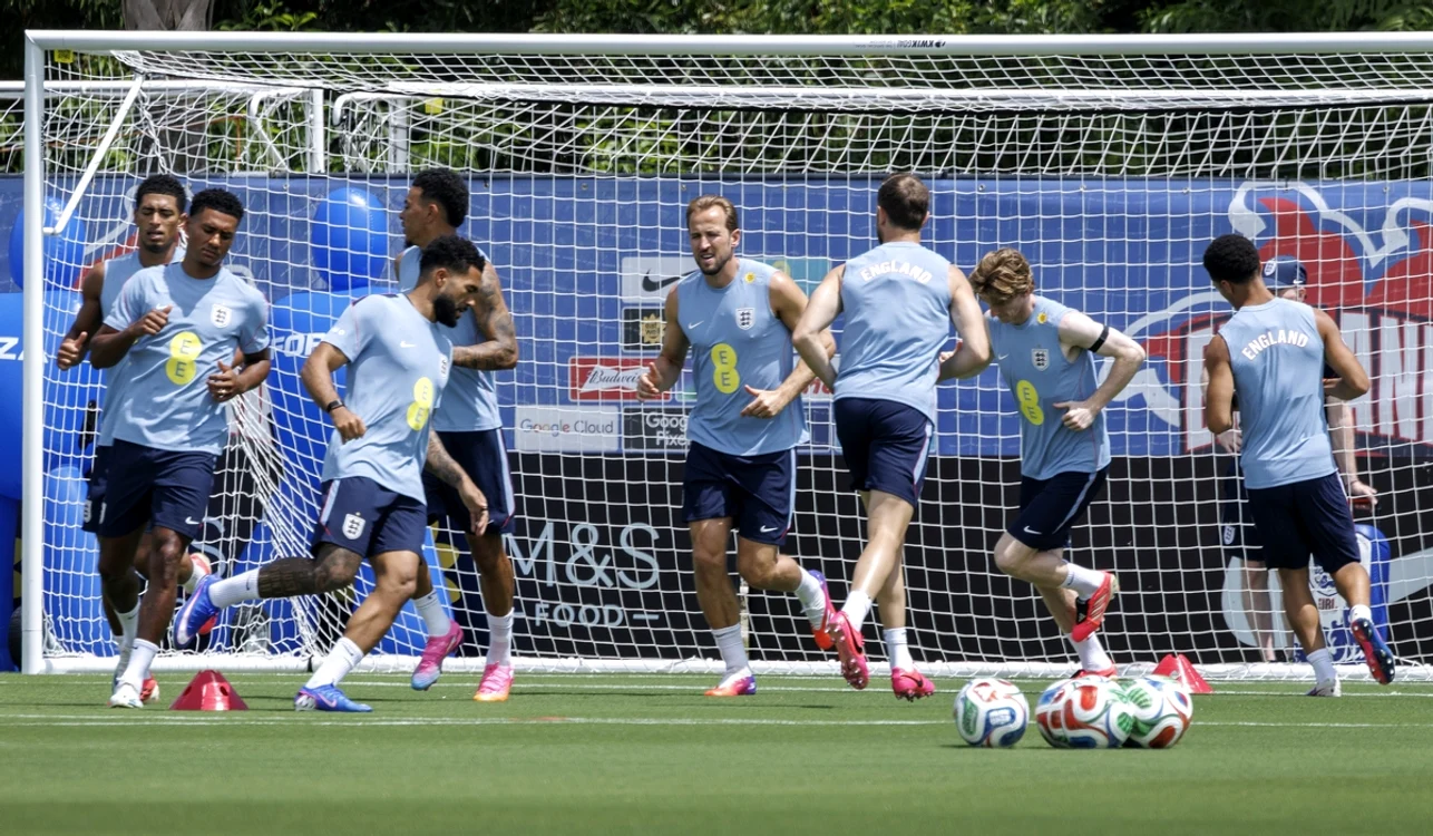 Echipa națională de fotbal a Angliei a fost jefuită (FOTO: EPA)