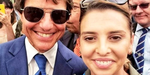 un capitan al armatei romane s-a intalnit cu tom cruise foto Facebook