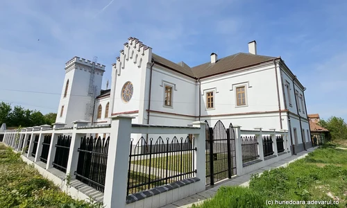 Castelul Nopcsa din Săcel  Foto Daniel Guță  ADEVĂRUL (3) jpg