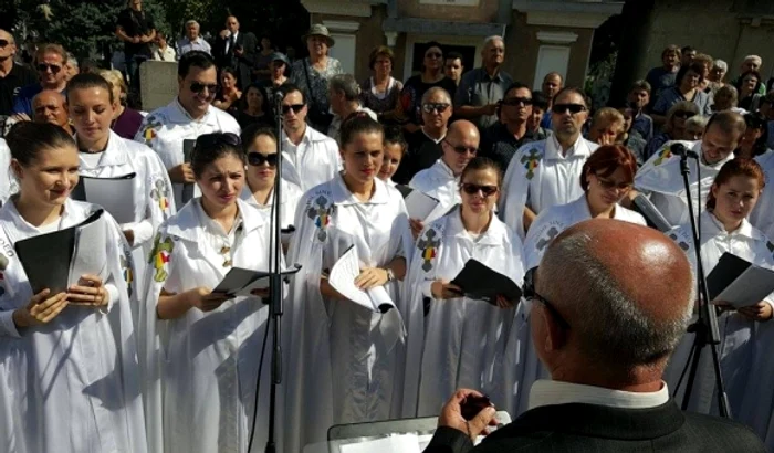 Înmormântarea lui Vadim Tudor: Slujba a început la ora 11:30