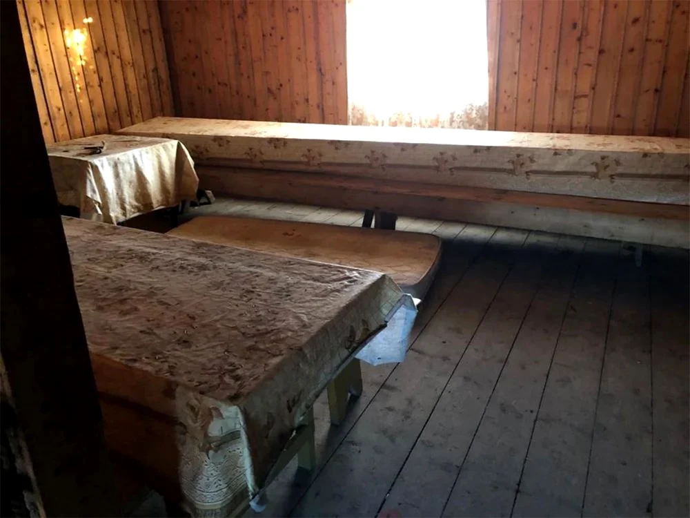 Dormeau pe paturi fără saltele