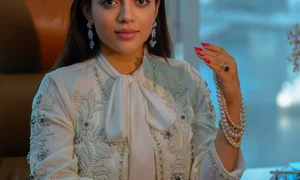 Thazin, proprietara colierului de 10 milioane de euro, vine la București să-l întâlnească pe Cuba Gooding Jr.