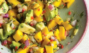 salsa cu mango si avocado jpeg
