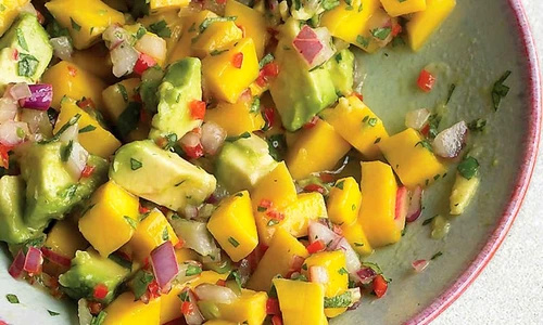 salsa cu mango si avocado jpeg