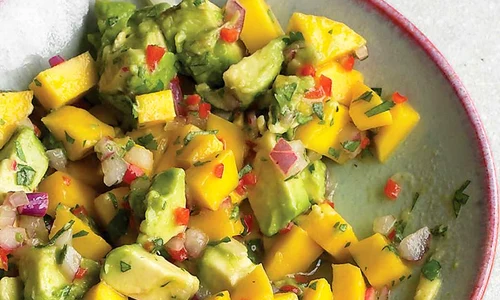 salsa cu mango si avocado jpeg