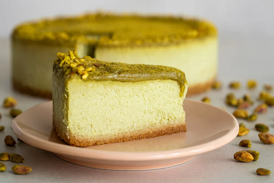 Cheesecake cu fistic.