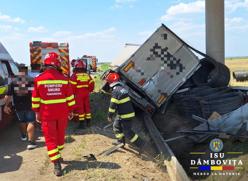 Trei oameni au murit și alți patru au fost răniți într-un accident pe A 1 București-Pitești