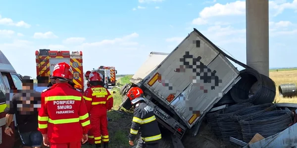 Accident grav TIR A1 petresti FOTO ISU Dâmbovița 2