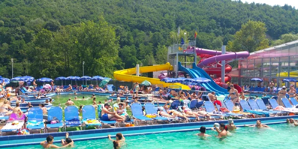 Aqua Park Cozia al Complexului Călimănești Căciulata din Vâlcea Foto Călimănești Căciulata jpg