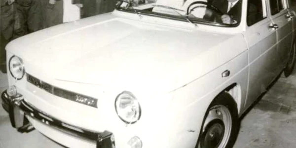 Dacia Ceauşescu, la volanul teoretic primei Dacii FOTO ACR webp