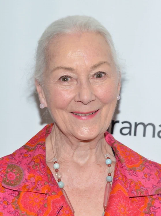 Una dintre bunicile sale provenea dintr-o familie de boieri din Muntenia