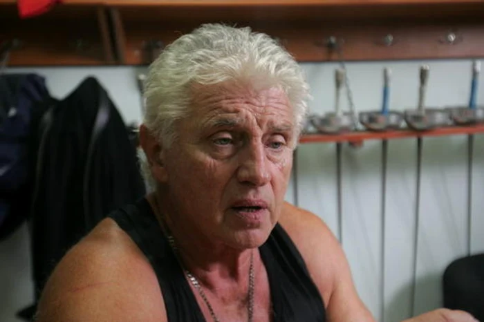 
    Szobi Cseh a murit vineri noapte  