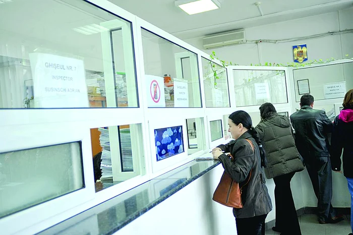 Guvernul vrea să mărească taxele şi impozitele locale cu 16 la sută