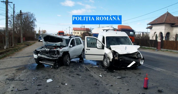 În accidentul de la Râureni, şoferul autoutilitarei a fost cel mai grav ranit