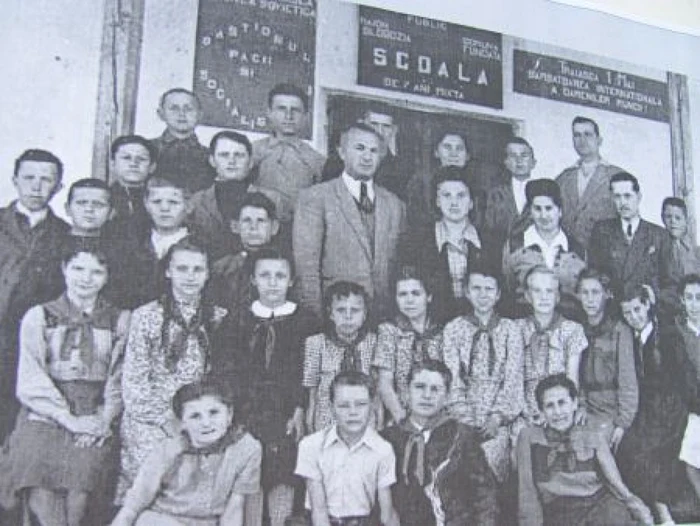 Câte 500 de lei din partea Guvernului pentru deportaţi FOTO Arhiva Adevărul