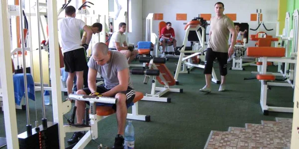 Piteştenii merg la sală pentru a se menţine în formă