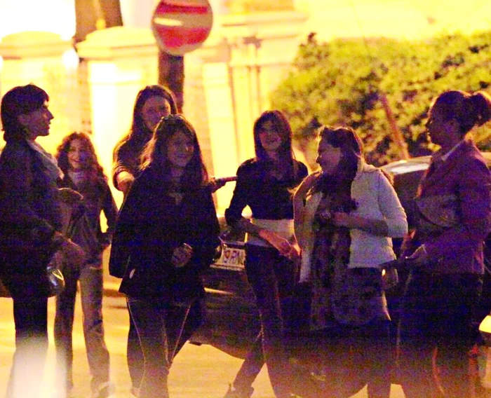 
    Gloria, Rita, Nelu şi Rebecca  