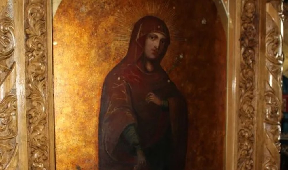 Locul din România unde se află o icoană unicat în lume. Se spune că este capabilă să prevestească dezastre naturale 