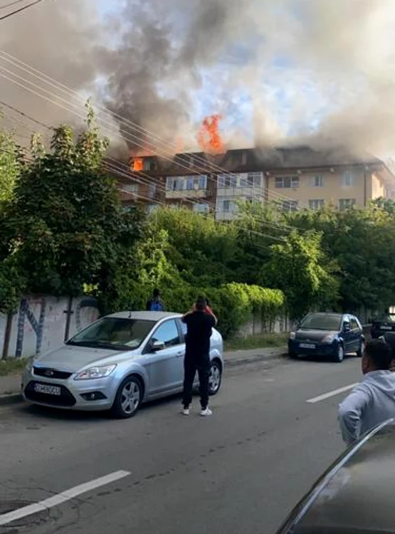 Ard apartamentele de la mansardă FOTO: martor