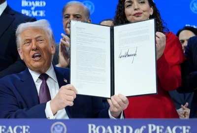 Trump a semnat Carta inaugurală pentru Consiliul Păcii FOTO Profimedia