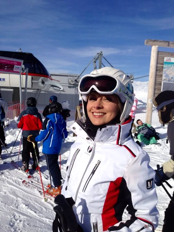 Simona Gherghe şi Carmen Brumă la munte