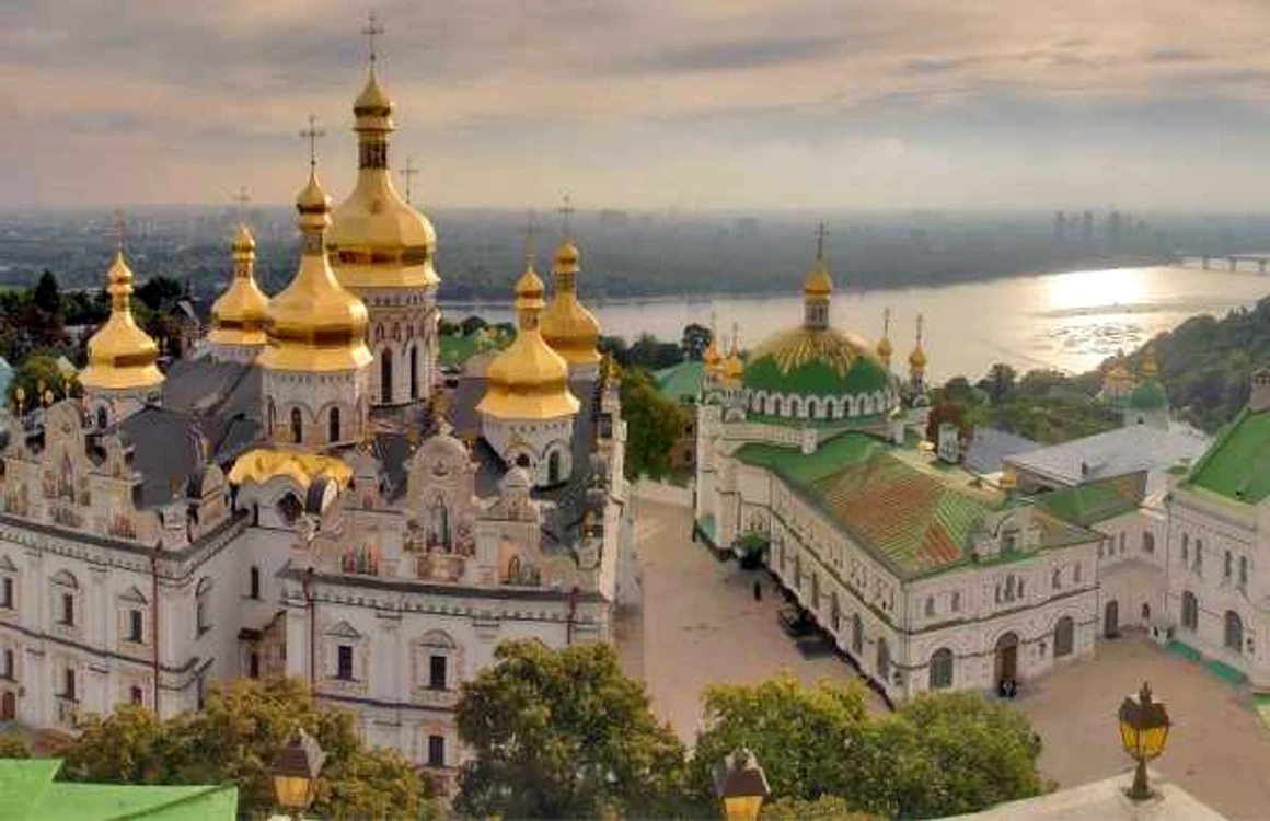 Mănăstirea Lavra Pecerska