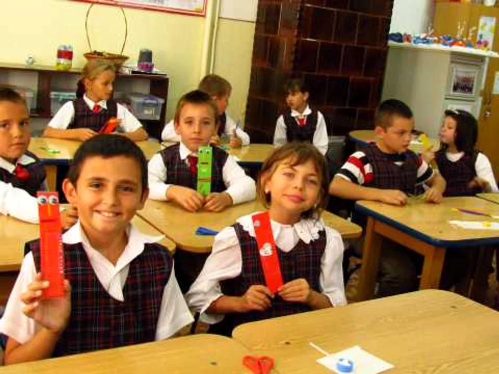 Activităţi la Şcoala „Silviu Cărpinişianu”