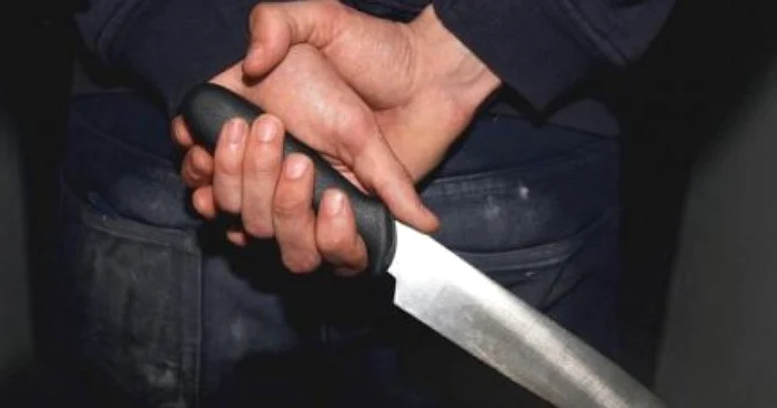 Criminalul este căutat de poliţie