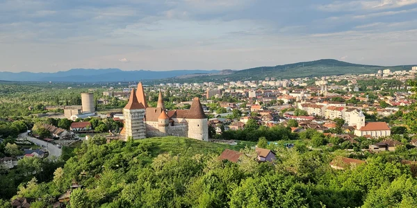 Dealul Sanpetru din Hunedoara  Foto Daniel Guță ADEVĂRUL (11) 001 jpg