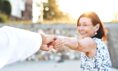 4 advertorial png png