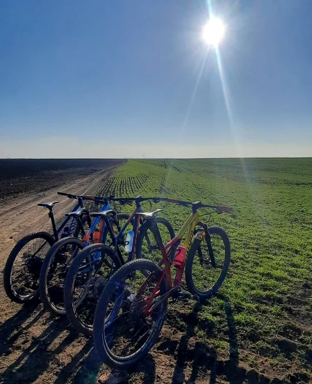 Mai multe trasee pentru bicicliști vor fi amenajate în județul Brăila FOTO Asociația Bike Works