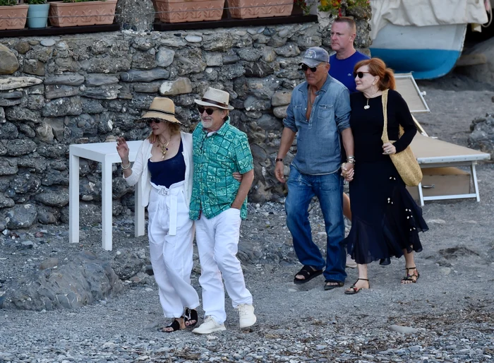 Steven Spielber, alături de soţia sa şi un alt cuplu, apropiat familieiFoto:Profimedia