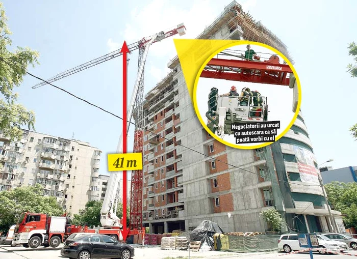 
    Bărbatul s-a urcat  pe macara, la o înălţime  de 41 de metriFoto: Dorin Constanda  