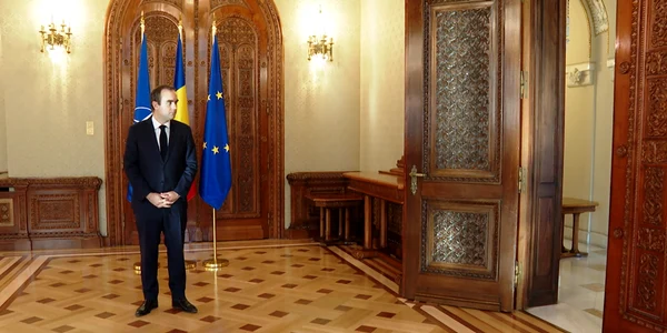 Primirea ministrului Forțelor Armate din Republica Franceză Sébastien Lecornu SURSĂ: Presindecy