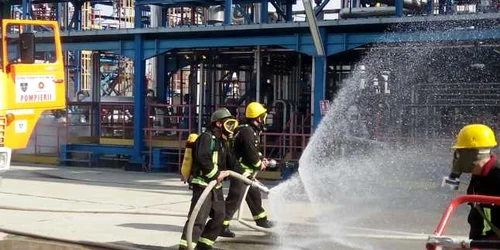 Simulare incendiu rafinaria petromidia rompetrol