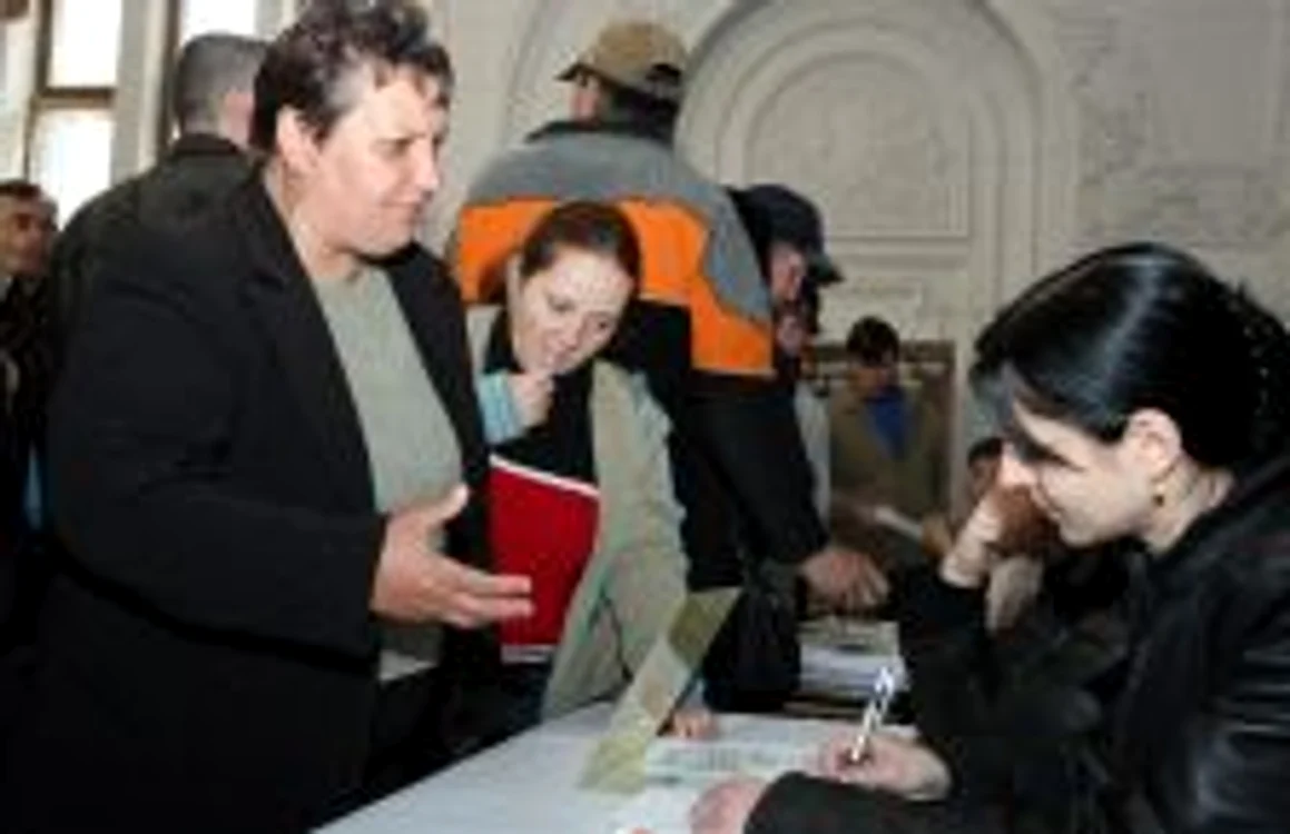 Pentru acelaşi job, femeile din România sunt plătite mai puţin decât bărbaţii