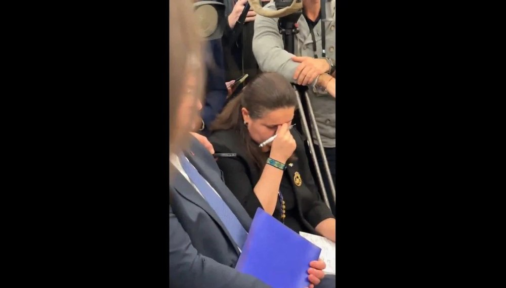 Emoția ambasadoarei Ucrainei la Washington în timpul disputei Trump-Zelenski. Momentul a fost surprins de jurnaliști