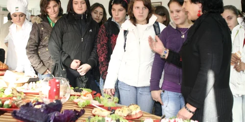 Elevii au fost foarte atenţi la sfaturile specialiştilor