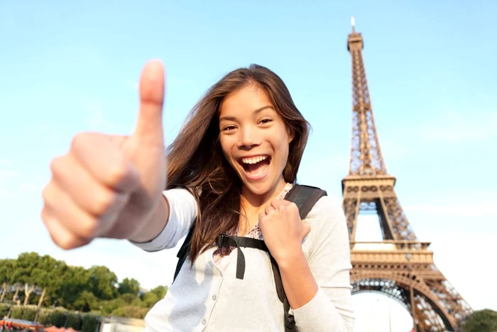 Parisul este una din cele mai populare destinaţii turistice. FOTO blog.cosmos.com