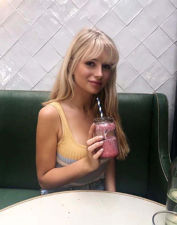 Lottie Moss a colaborat cu mai multe case de modă renumite