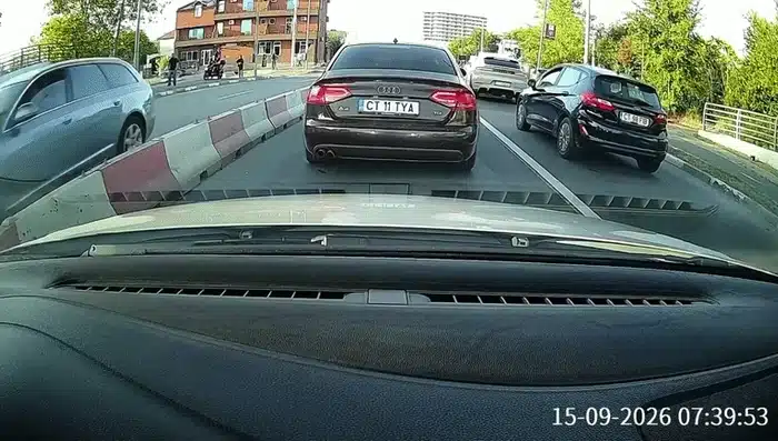 GIF Stâlp