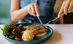 somon peste dieta masa istock jpg