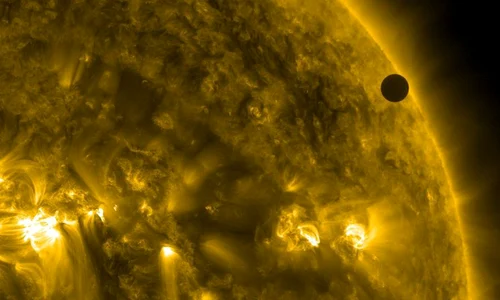 Schimbări istorice în ierahia sistemului nostru solar jpeg