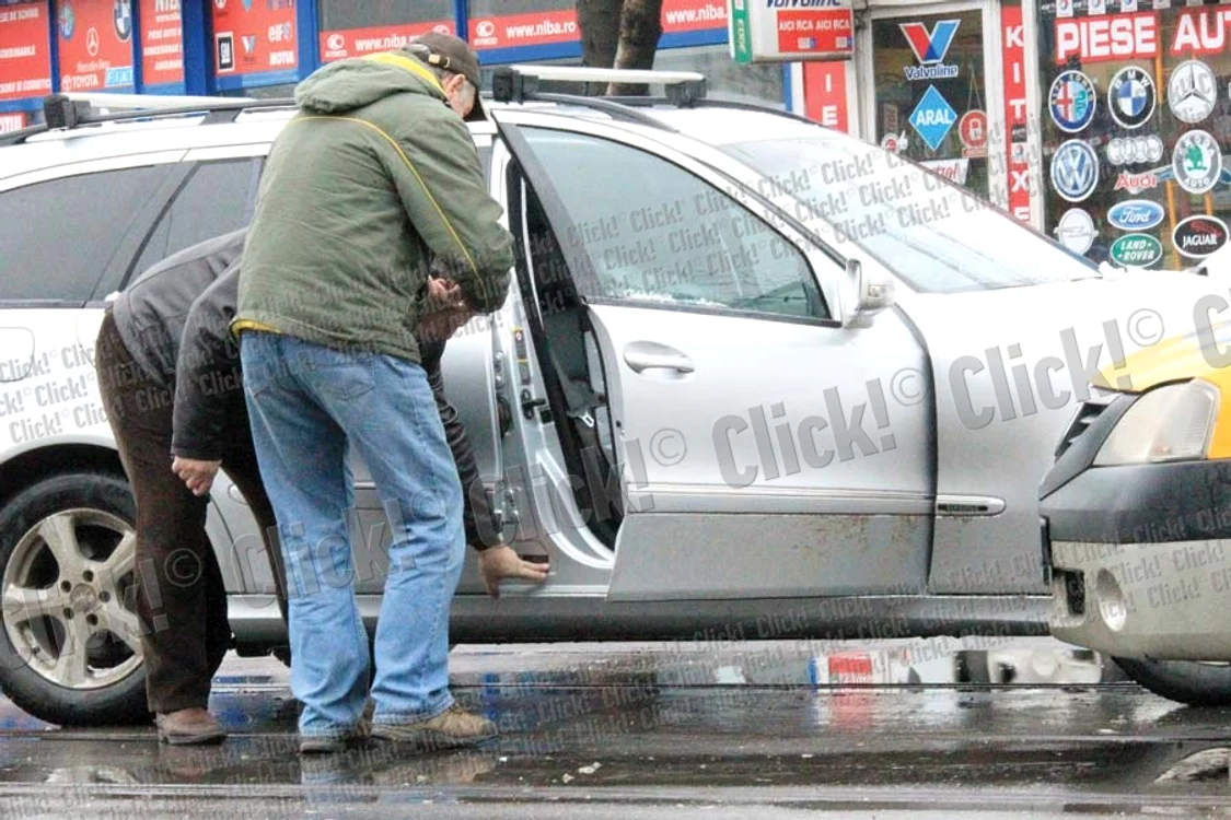 Se pare că fostul soţ al  Romaniţei vrea altă culoare la autoturism