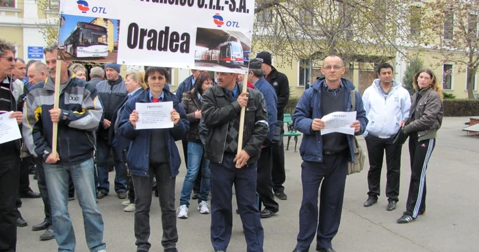 Au încercat să-i impresioneze pe magistraţi