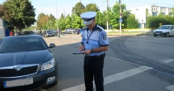 Poliţia a sancţionat opririle neregulamentare FOTO IPJ Călăraşi