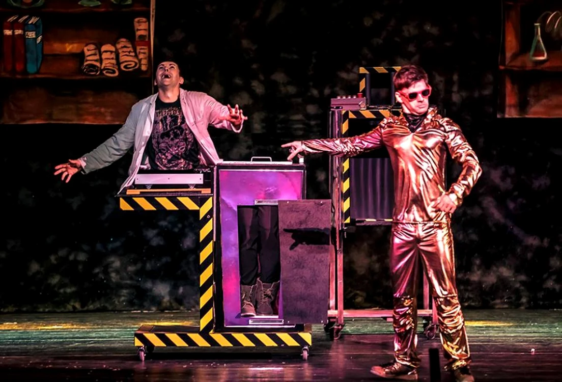 Magicianul Lorenzo Cristian FOTO arhivă personală